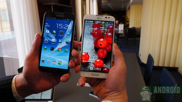 Fotografía - LG Optimus G Pro vs Samsung Galaxy Note 2 [vidéo]